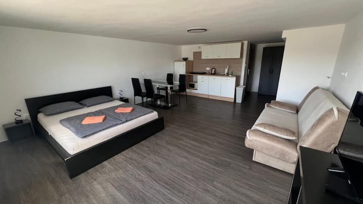 Family Apartment Studio - Rogoznica