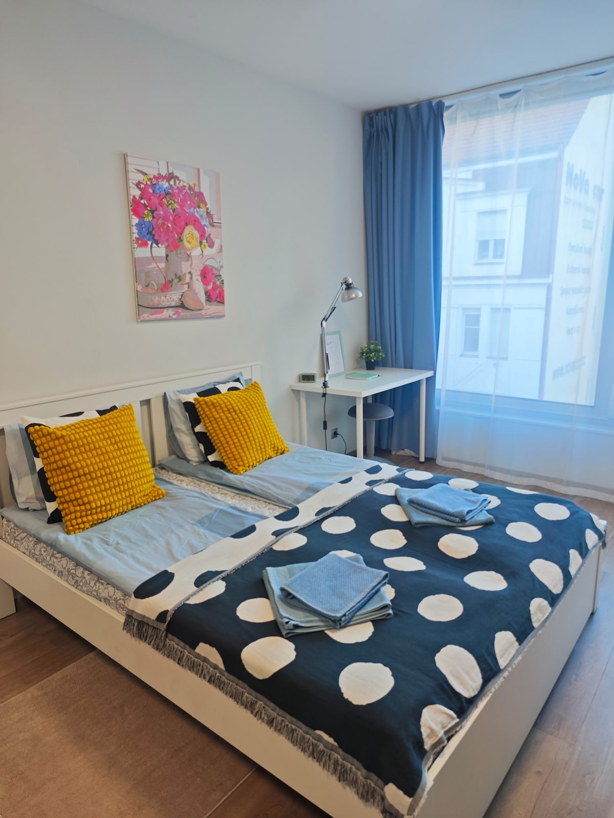 Двойно легло с ортопедичен матрак 