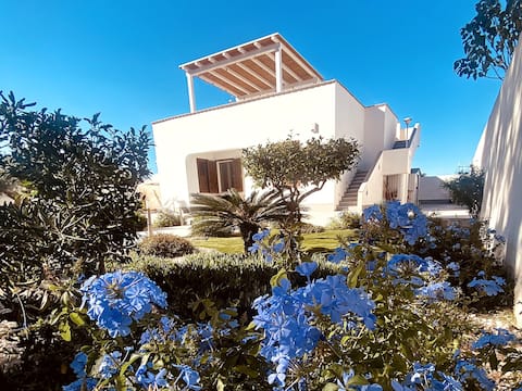 A remote work & holiday retreat