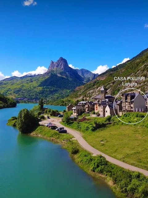 Casa Pixurri Ap Nº3-of 5 Apartments in the Pyrenees