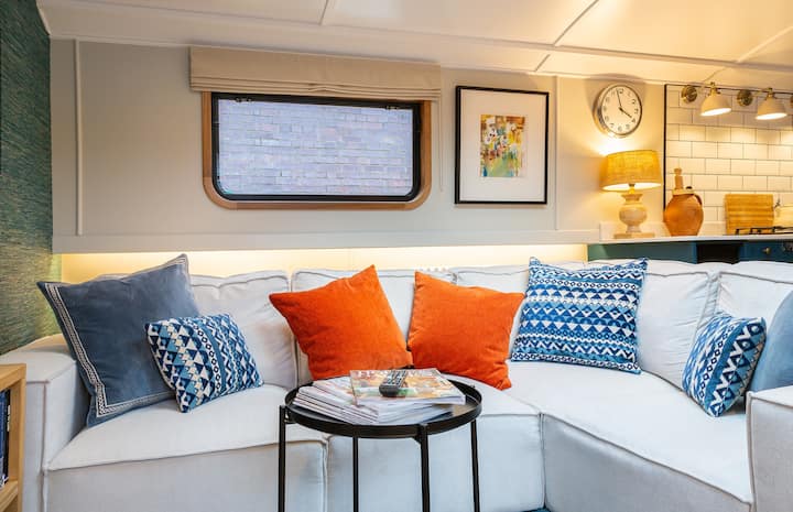 Luxurious Houseboat In London - London