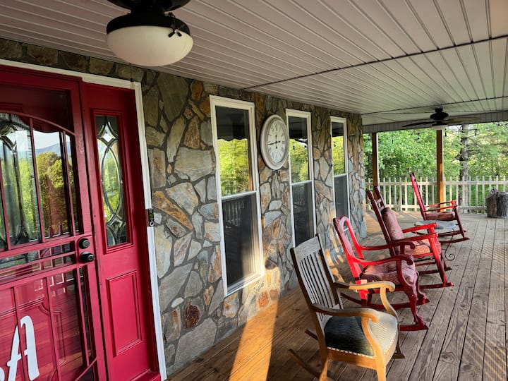 Harrell Hill Haven Houses for Rent in Bakersville, North Carolina