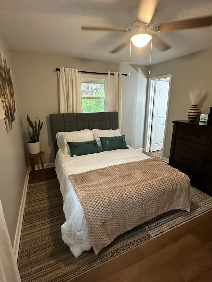 საძინებელი 1