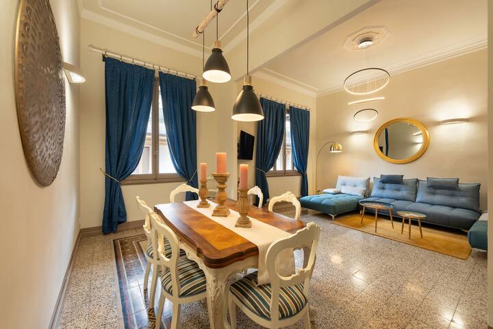 bellissimo e ampio appartamento con terrazza.A/C gallery image 2