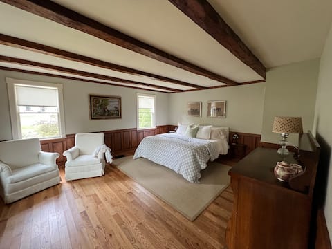 Country Getaway in the heart of Midcoast Maine