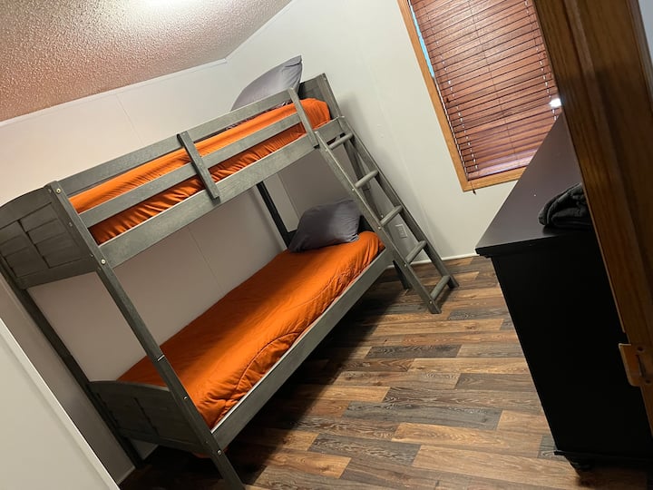 غرفة النوم 2