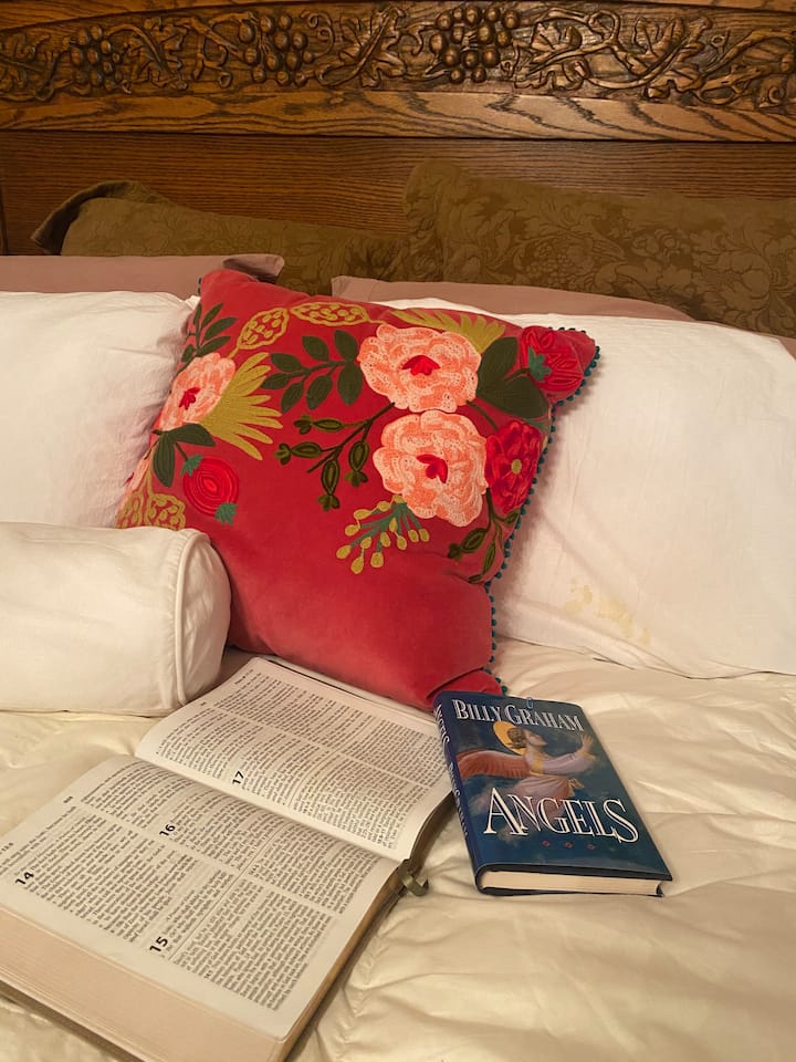 如果你想读一些东西……一定要问…… 在Bliss ，很可能有eVeryone的东西。 