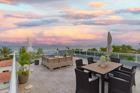 Penthouse with beach view