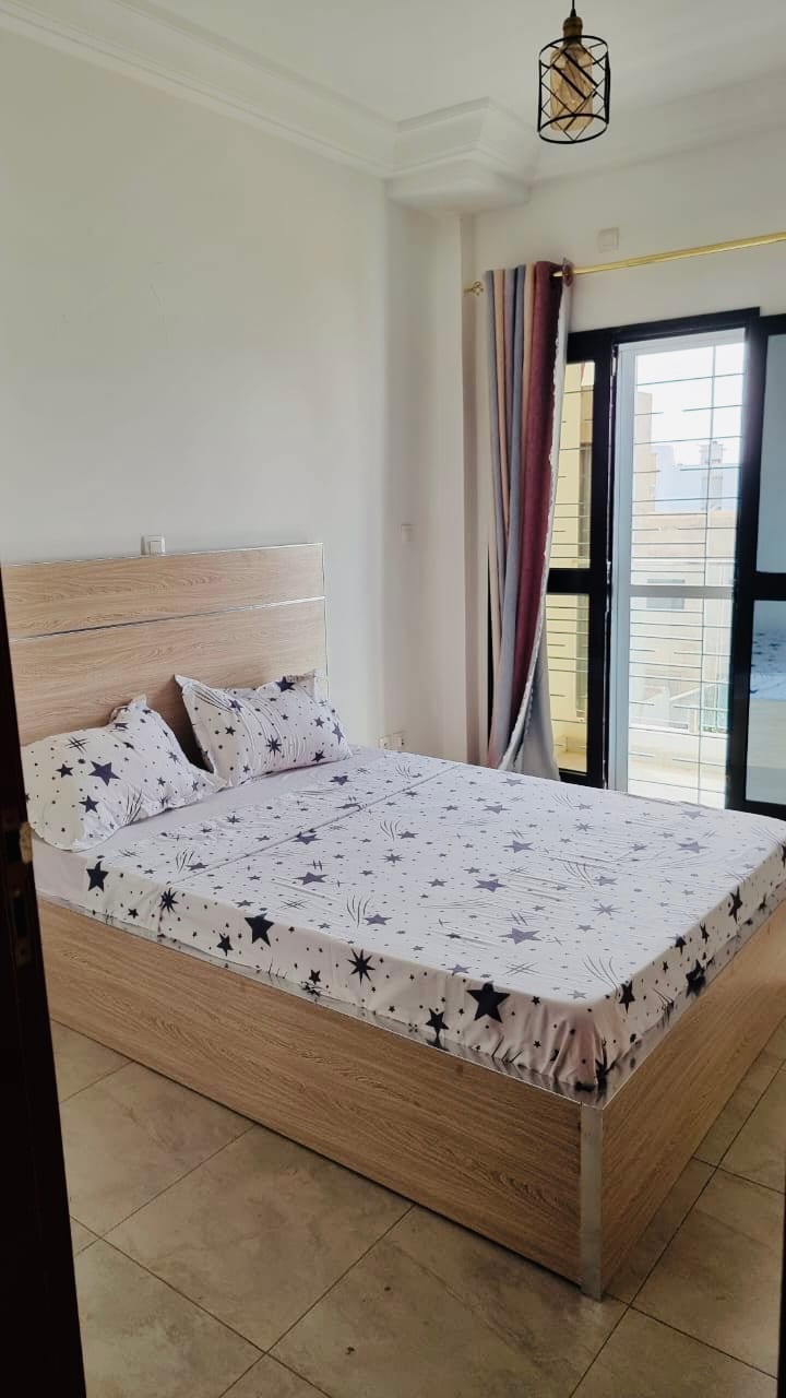 Spálňa 3 so sprchovacím kútom , vnútorným WC a vlastným balkónom 