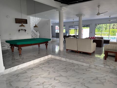 Successful Airbnb property: House in Girardot/Melgar in Nilo