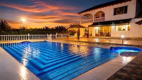 Successful Airbnb property: House in Girardot/Melgar in Nilo