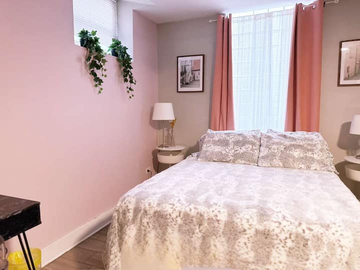 Great Studio 13 From Wrigley & Boystown Fast Wifi - Chicago