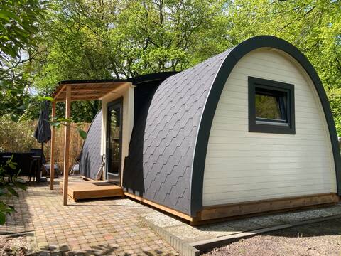 Luxury CampingPodXXL-de Appelvink with its own bathroom