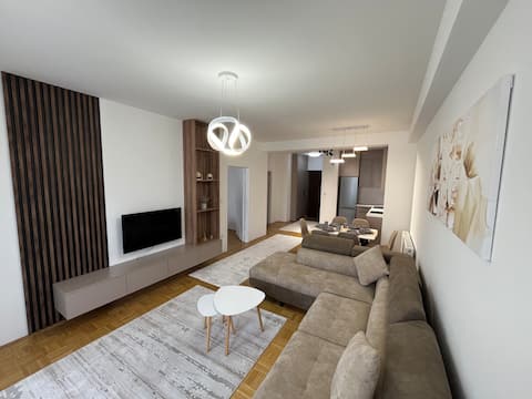 Skyline Serenity Apartment