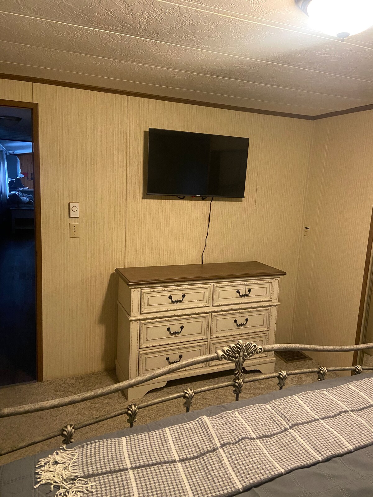 غرفة النوم 1