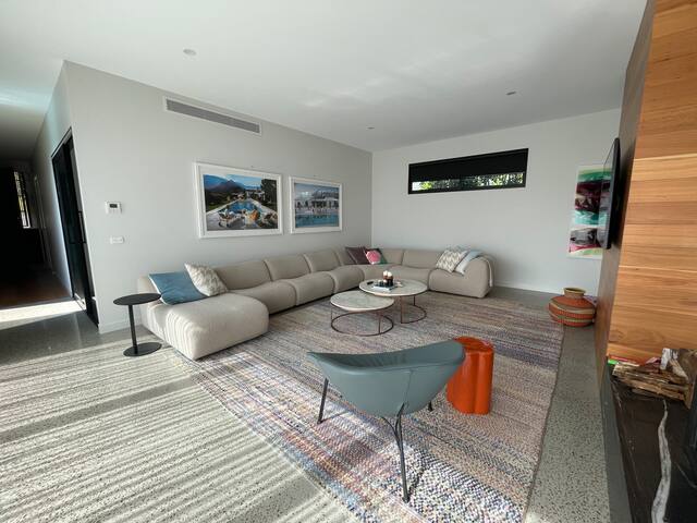 Melibee Beach House gallery image 5