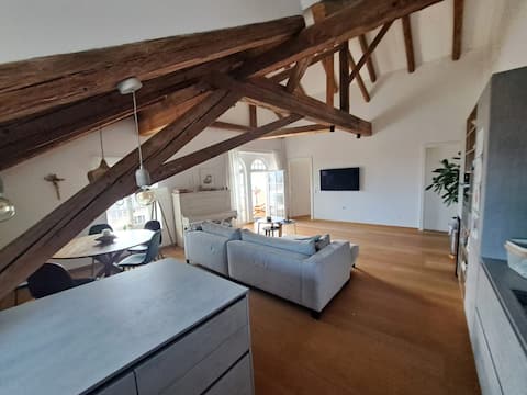 Airbnb con migliori performance: 100 m² vacation dream with panoramic views a Appiano Sulla Strada Del Vino