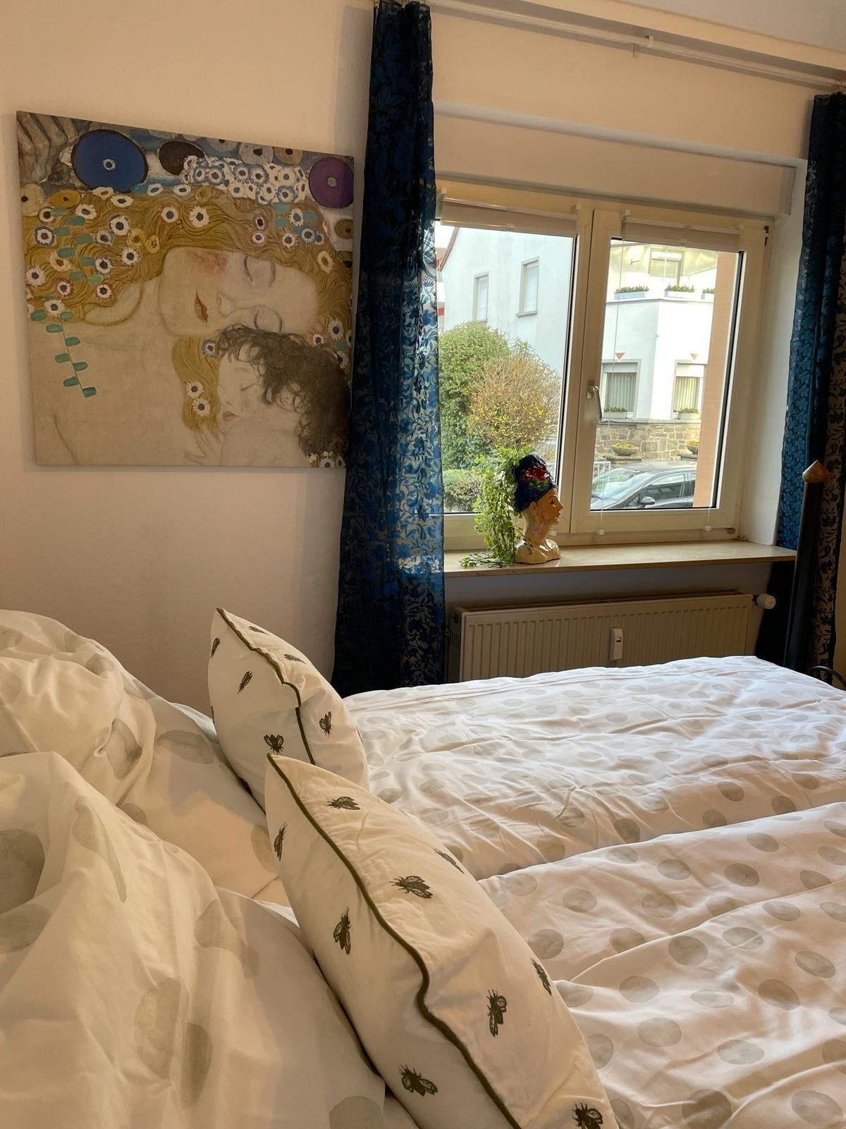 Spacious 3-room apartment in the city center