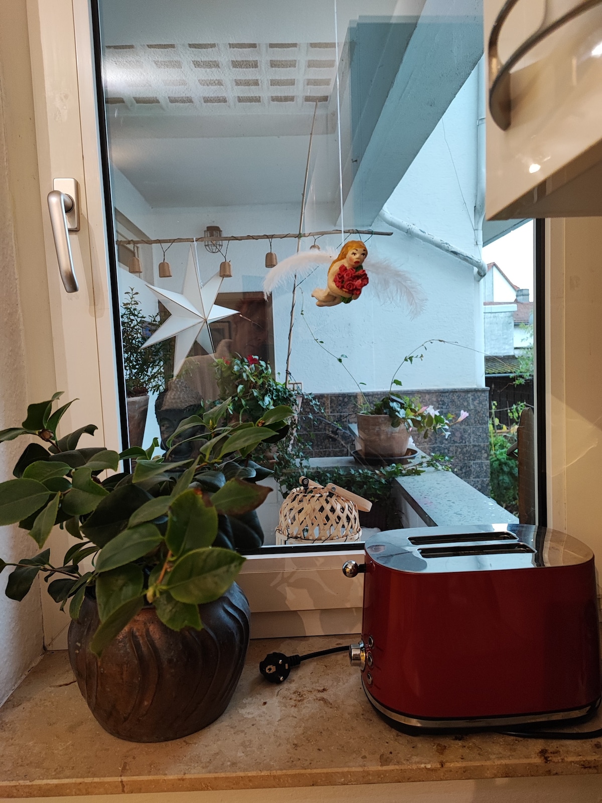 Spacious 3-room apartment in the city center