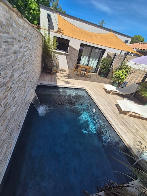 Le Cocoon – Jacuzzi, Sauna and Private Pool