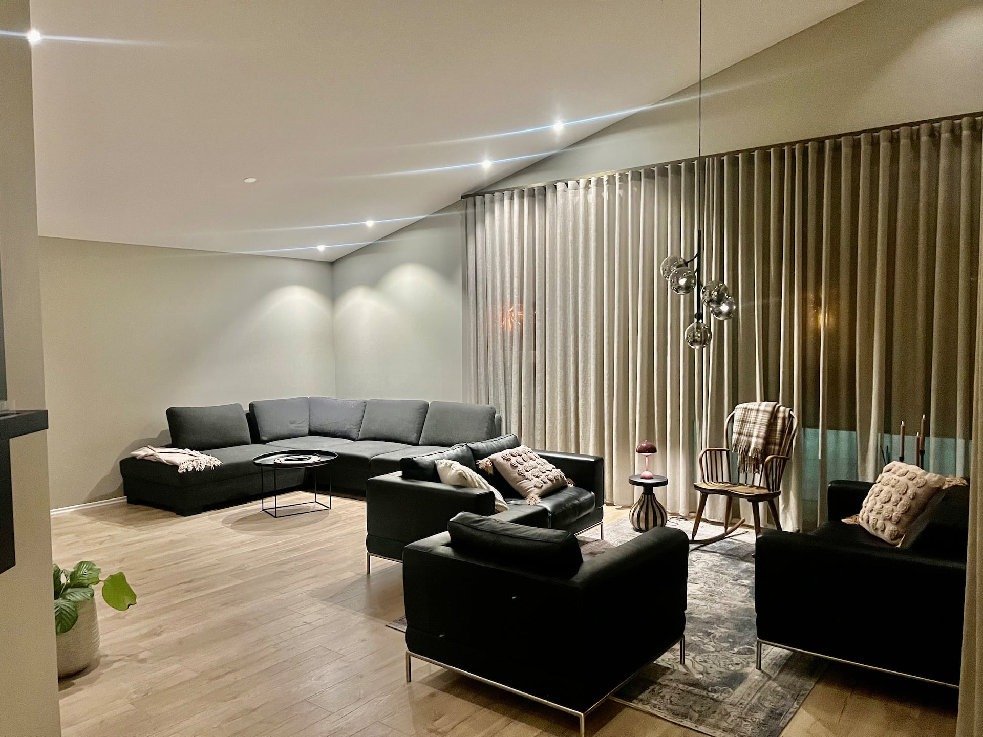 Beautiful modern family villa with jacuzzi.