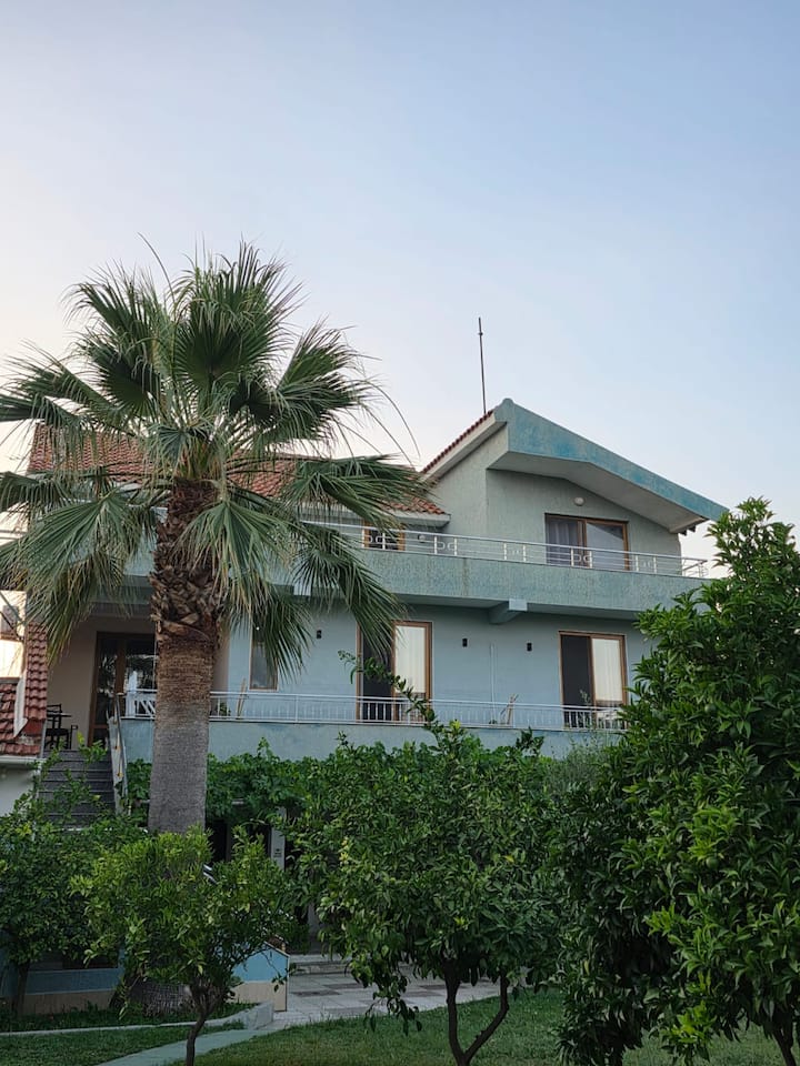 Green Villa, Garden View (11 People Group) - Albania