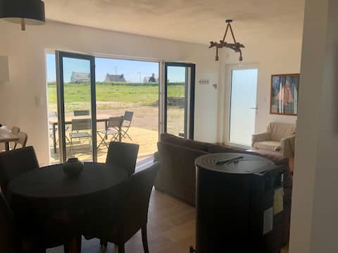 Top performing Airbnb: House on the Côte des Légendes, 400 m from the GR34 in Plounéour Brignogan Plages