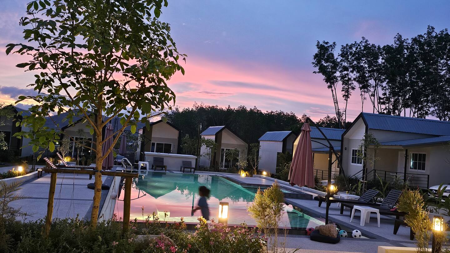 Pool at NaraRin