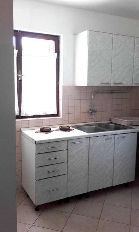 Popular Airbnb listing: Apartment A4+3 in Supetarska Draga