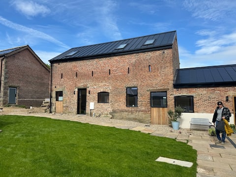 The Hayloft, Modern Barn all Rooms EnSuite