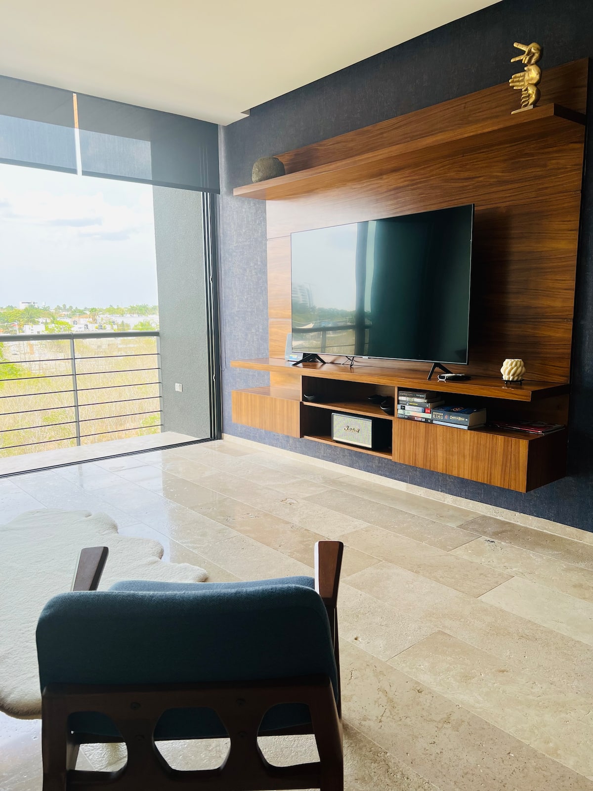 Área de lavado con lavadora y secadora - condo Makou