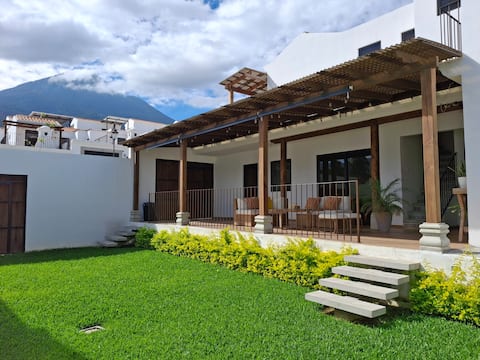 San Pedro Las Huertas Residence