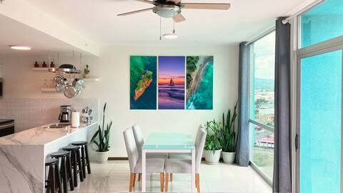 w/AC Luxurious Top Floor San Jose Home w/Pool/Gym