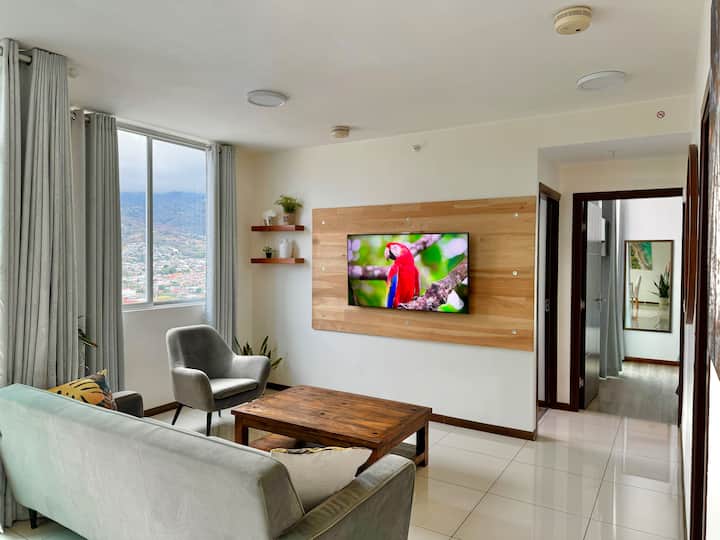 Luxury Apt • Top Floor • Peaceful San Jose Stay - San José, Costa Rica