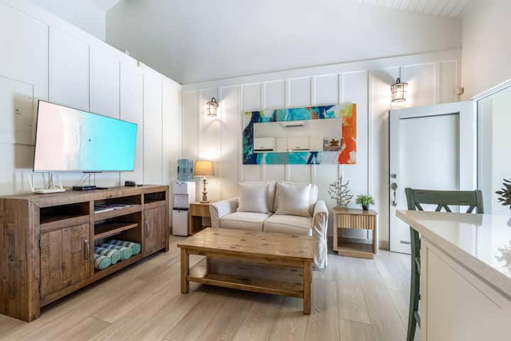 Boutique Villa | Private Beach Chairs On Gracebay - Turks and Caicos Islands