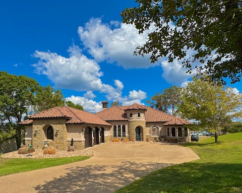 House Lake View and Lake Access