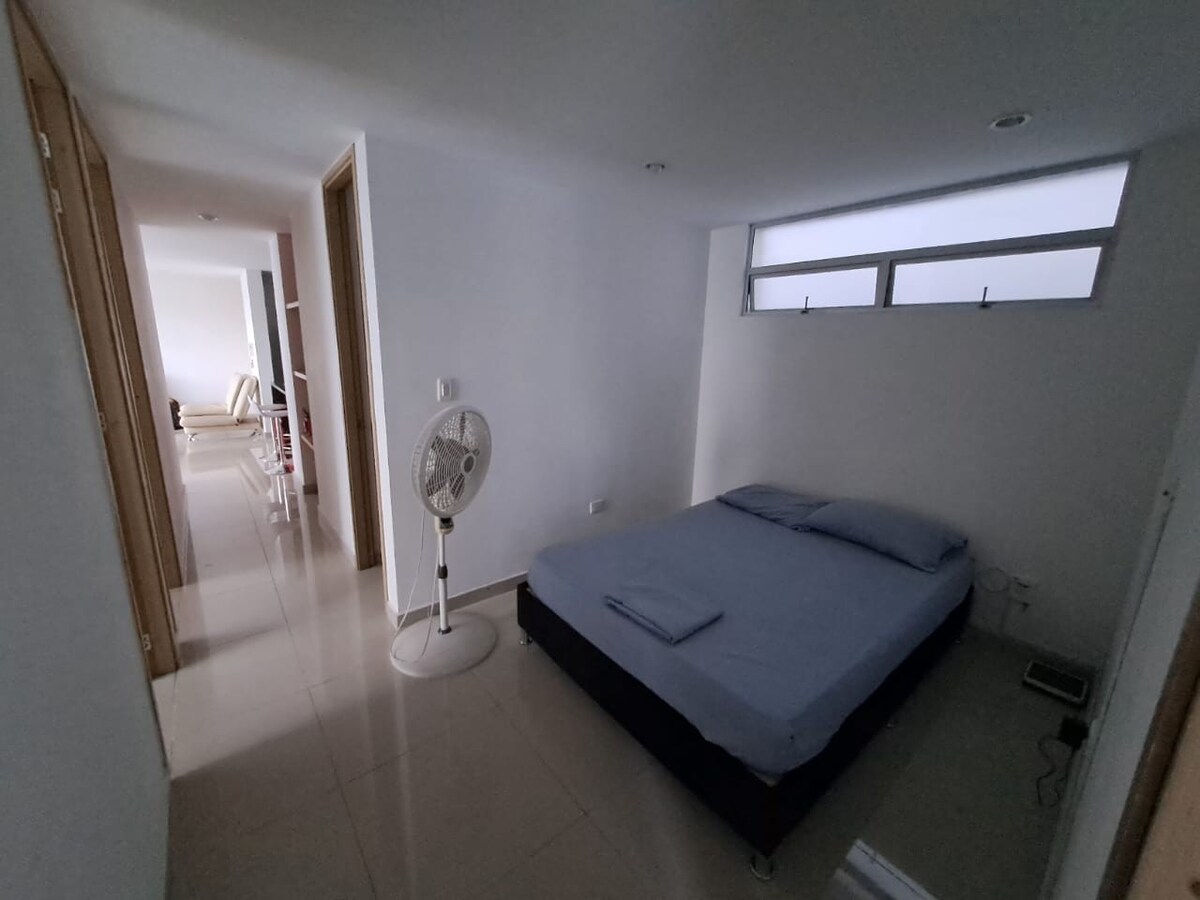 Удобно 1,40 широко двойно легло