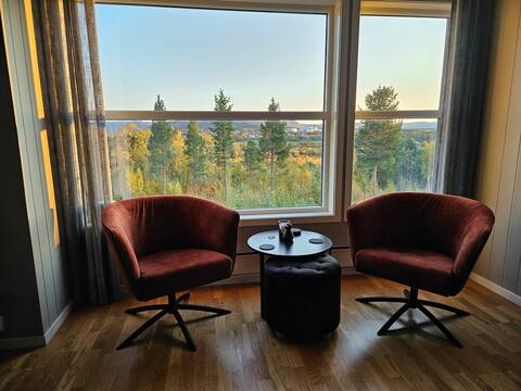 Stunning views, sheltered location, central