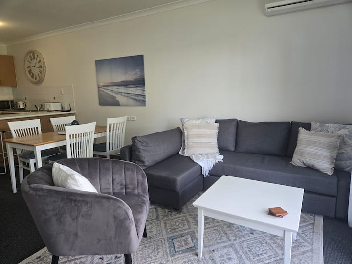 1 Bedroom Apartment In Resort, Jetty Available. - Mandurah