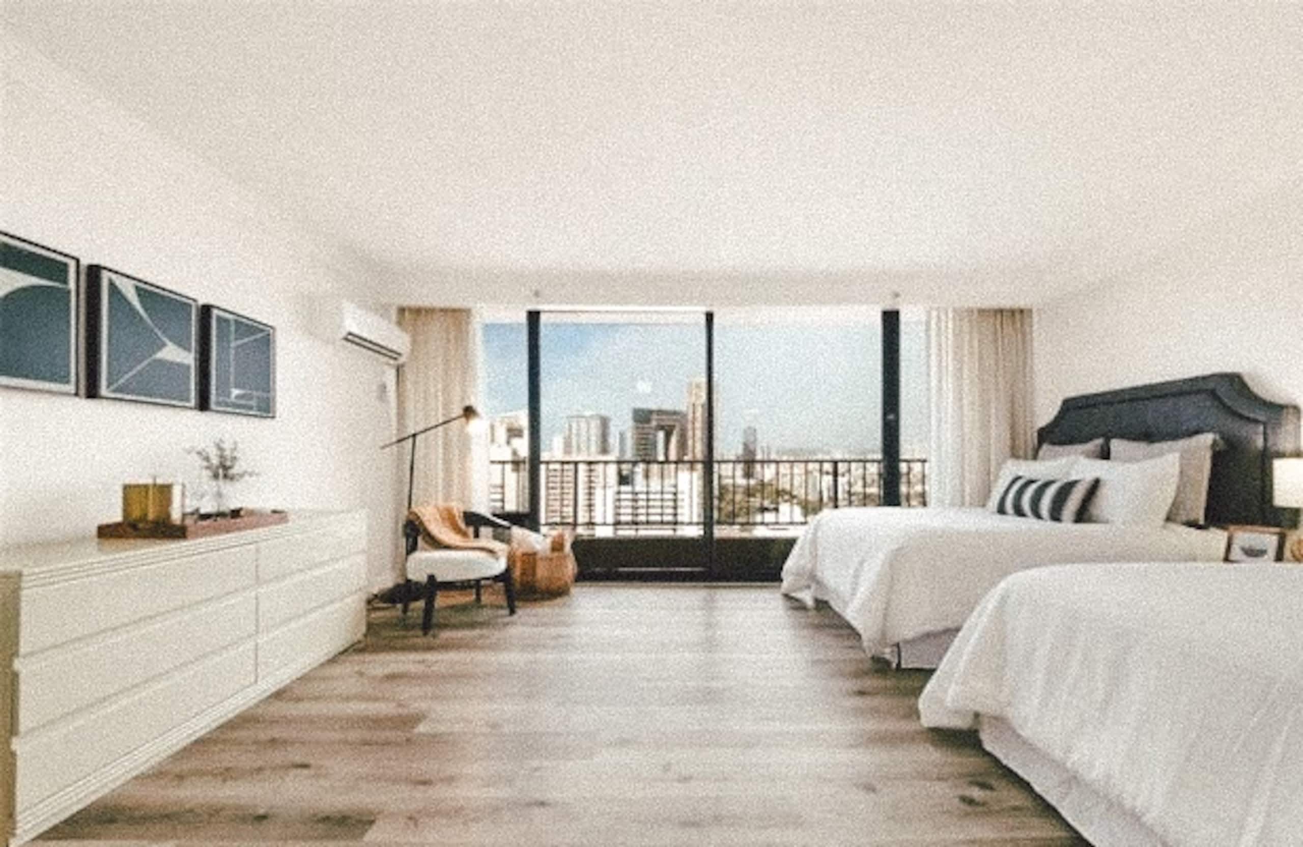 Resort in Honolulu · ★4.95 · Studio · 3 beds · 1 private bath - Image 7