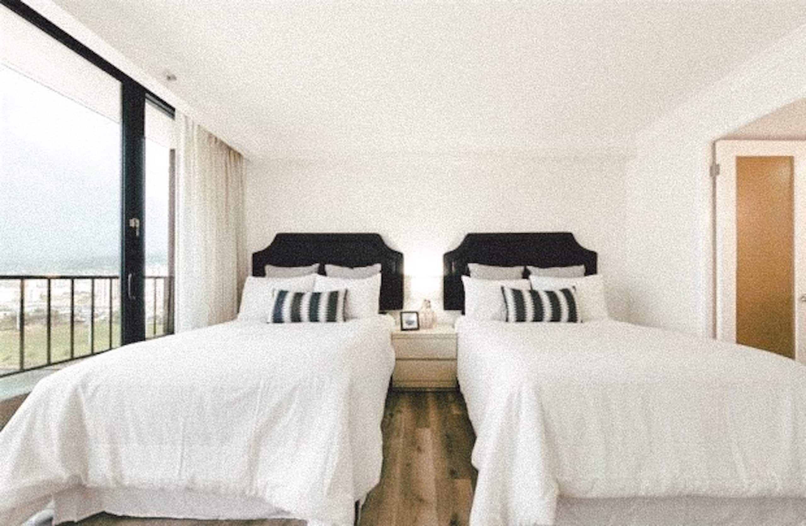 Resort in Honolulu · ★4.95 · Studio · 3 beds · 1 private bath - Image 6