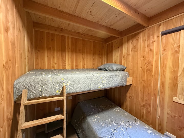 Dhomë gjumi 2