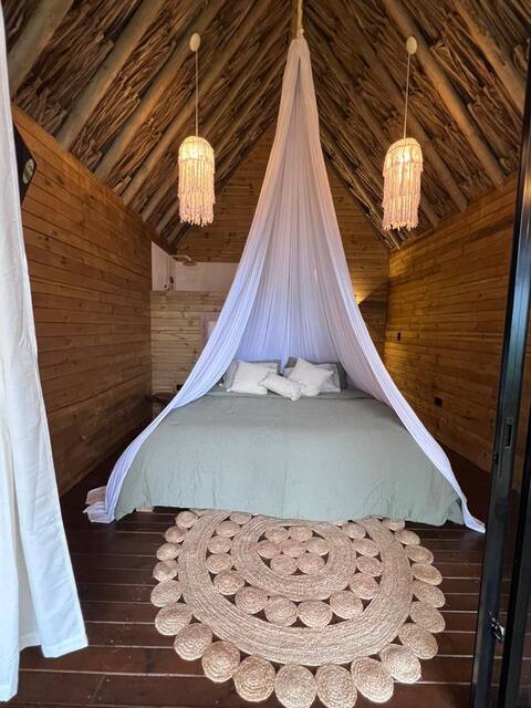 Beautiful 2 level cabin.