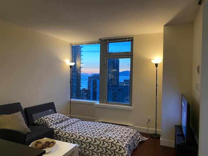 Superbe View ~30th Floor Downtown Yaletown - Vancouver