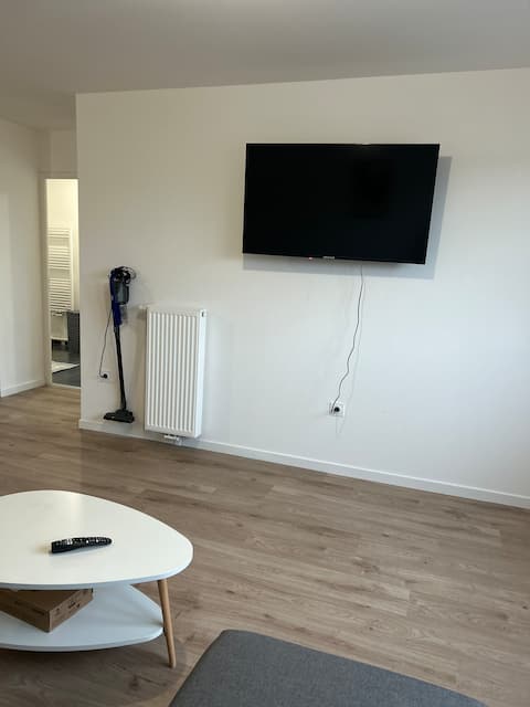Popular Airbnb listing: Apartment Paris/CDG/Disney/parc expo in Le Blanc Mesnil