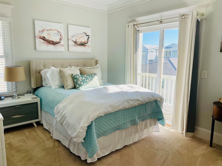 三楼标准双人床卧室