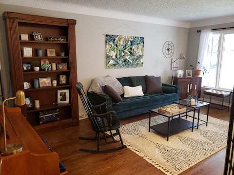 Successful Airbnb property: Cozy Ranch in Firestone Park in Akron