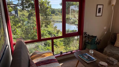 Top performing Airbnb: Sea-view cabin by wetlands – Casa Mareal in Región De Los Lagos