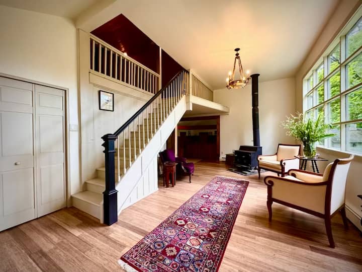 Magical Riverside Homestead - New Paltz, NY