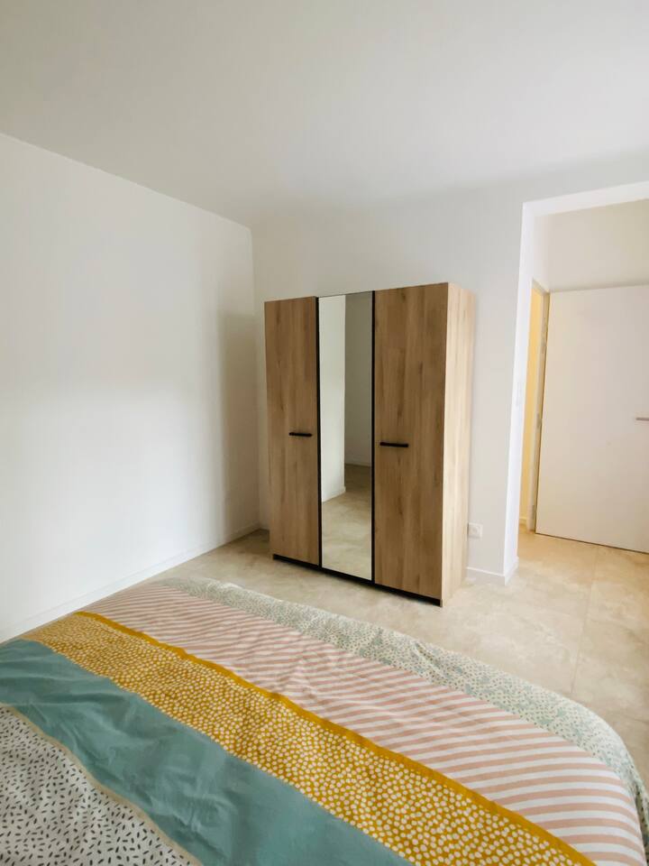 საძინებელი 1